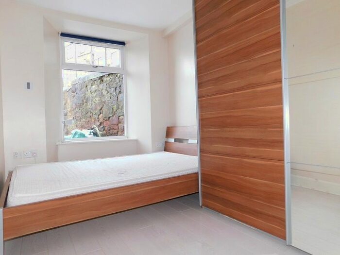 1 Bedroom Flat To Rent In , Leamington Terrace, Edinburgh, EH10