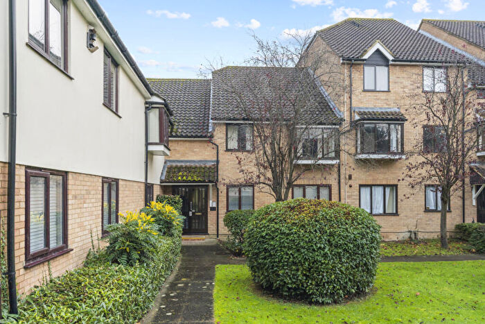 2 Bedroom Apartment For Sale In The Meadows, Sawbridgeworth, Essex, CM21