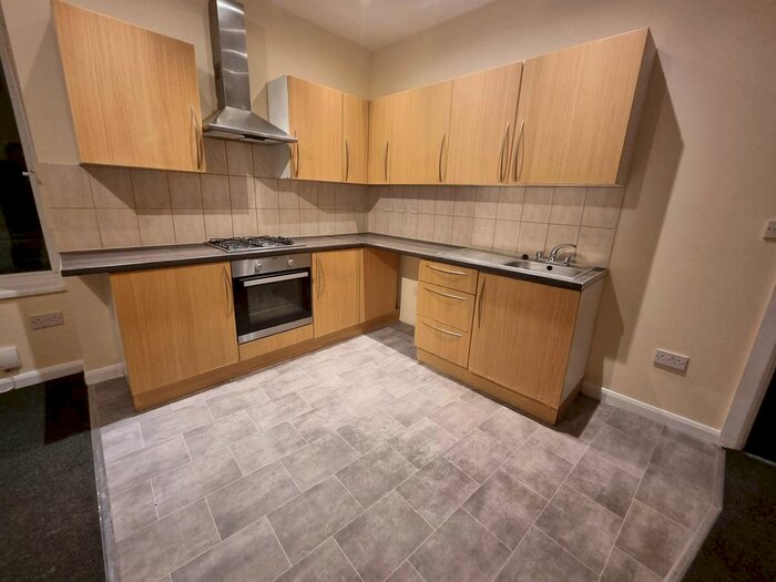 2 Bedroom Flat To Rent In Canterbury Road, Croydon, CR0