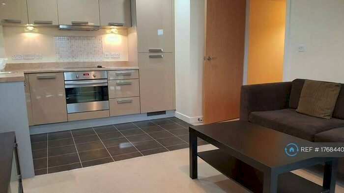 2 Bedroom Flat To Rent In Caroline Street, Birmingham, B3