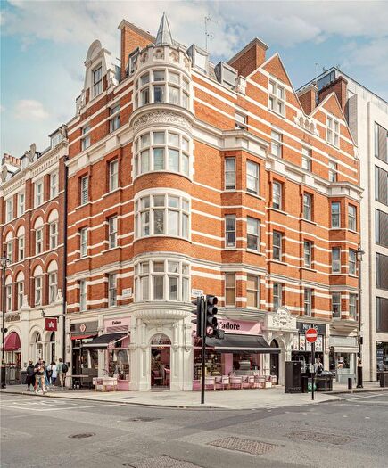 1 Bedroom Flat For Sale In Berners Street, London, W1T