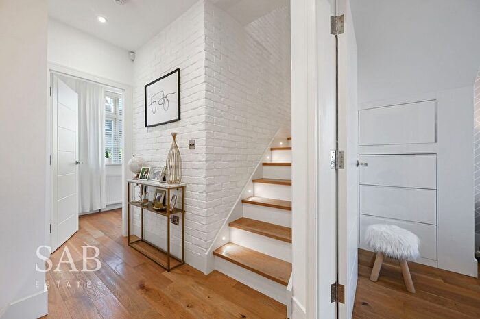 4 Bedroom End Terrace House To Rent In St. Ursula Road, Southall, UB1