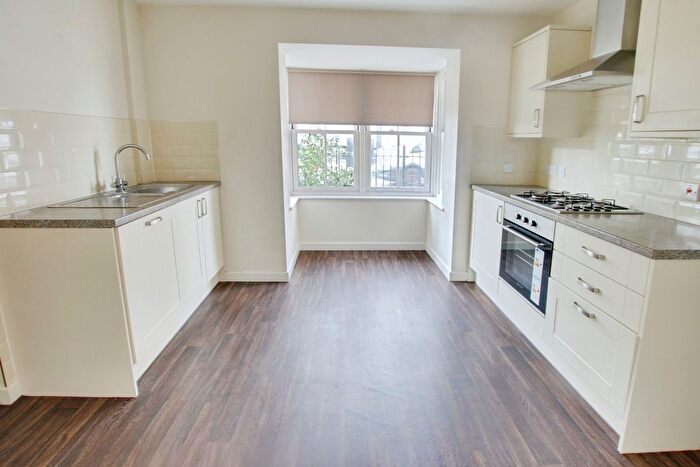 3 Bedroom Semi-detached House For Sale In Pocklington Court, March, PE15