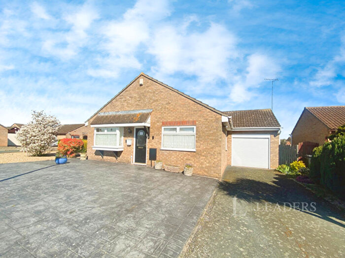 2 Bedroom Detached House To Rent In Felixstowe Close, CO16