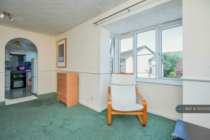 1 Bedroom Flat To Rent In Da Vinci Court, London, SE16