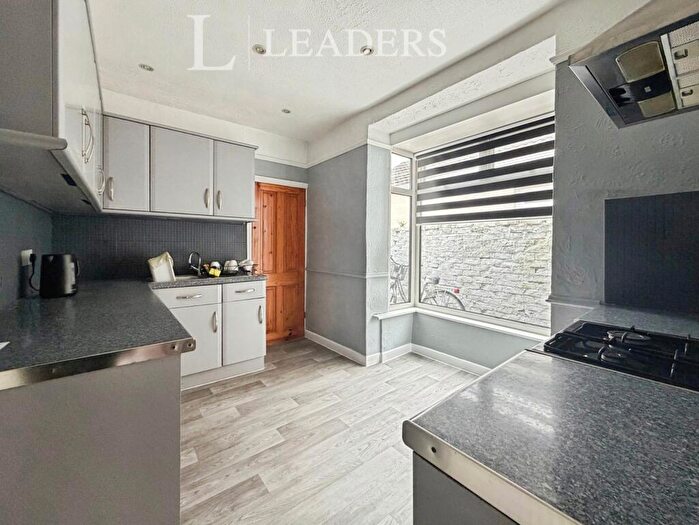 2 Bedroom Terraced House For Sale In Mayhall Road, Portsmouth, PO3