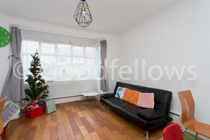 3 Bedroom House To Rent In Broomloan Lane, Sutton, Surrey, SM1