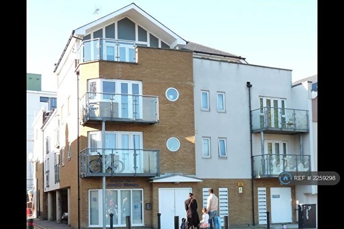 1 Bedroom Flat To Rent In South Street, Gravesend, DA12
