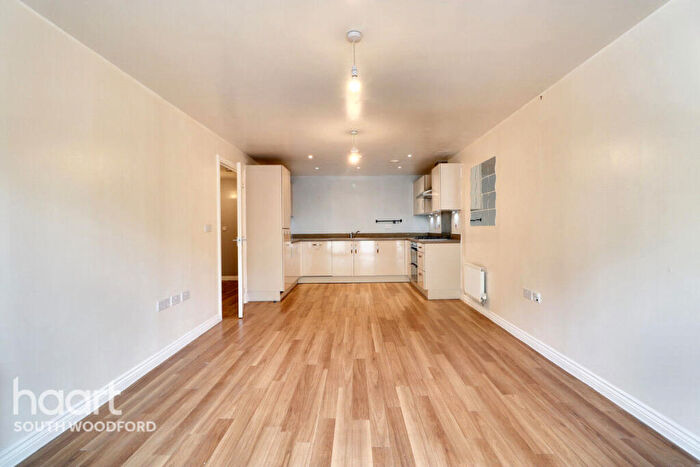 1 Bedroom Flat For Sale In Scenix House, South Woodford, E18
