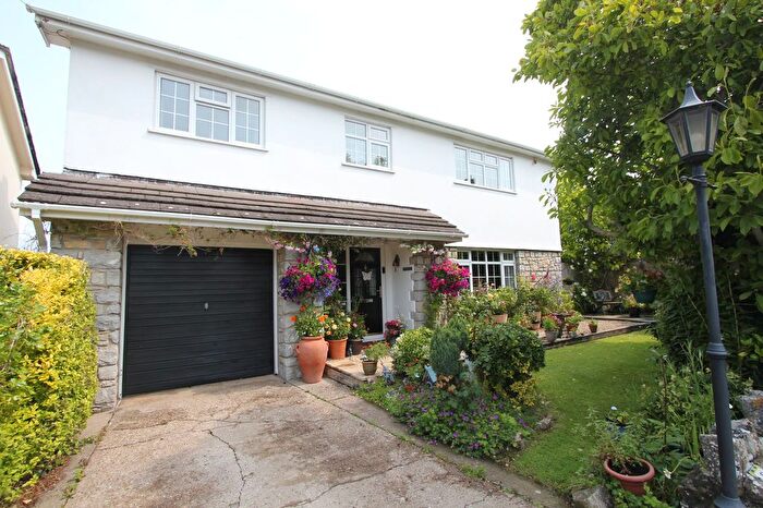 4 Bedroom Detached House For Sale In Orchard Close, Boverton, CF61