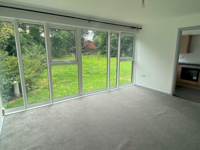 1 Bedroom Ground Flat To Rent In Browns Green, Birmingham, B20