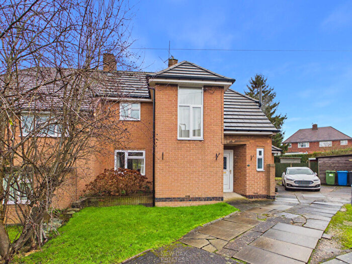 2 Bedroom Semi Detached House For Sale In Kirkstone Road, S41