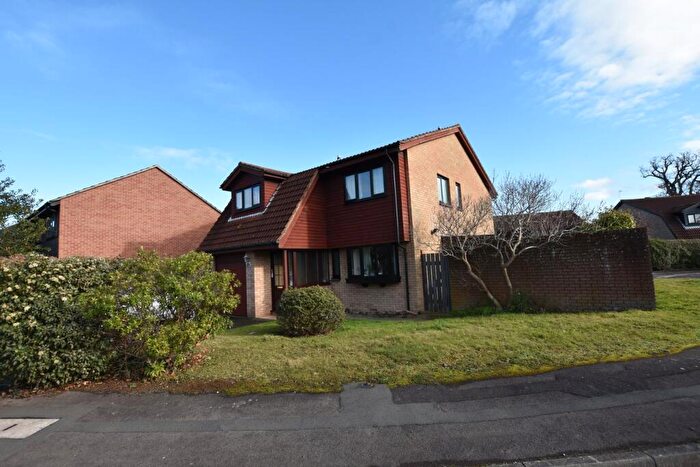 4 Bedroom Detached House For Sale In Ashvale Close, Nailsea, Bristol, BS48