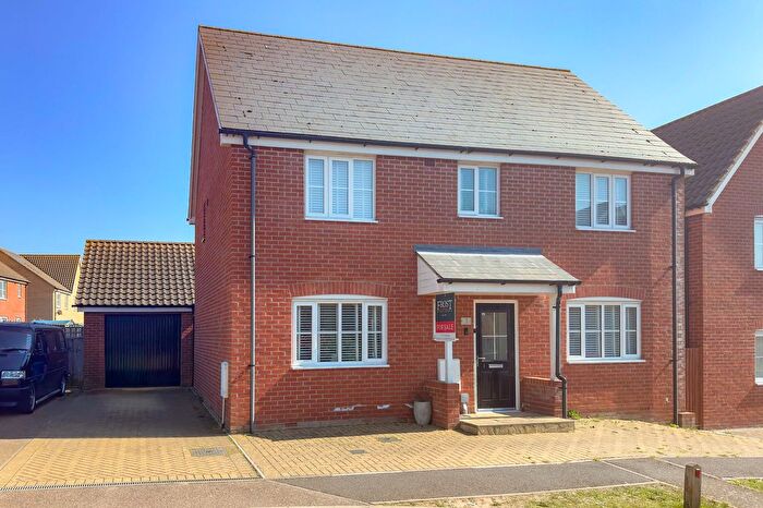 4 Bedroom Detached House For Sale In Sarah Rand Road, Hadleigh, IP7