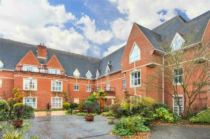 3 Bedroom Apartment To Rent In The Watergardens, Warren Road, Kingston Upon Thames, Surrey, KT2