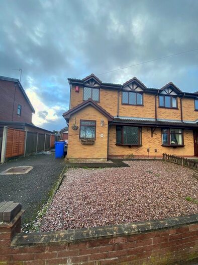 3 Bedroom Semi-Detached House To Rent In Mobberley Road, Stoke-On-Trent ST6