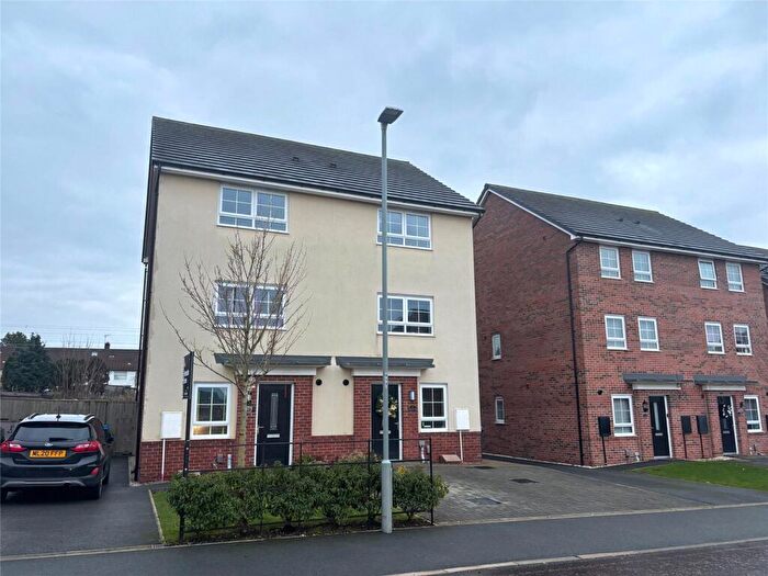 3 Bedroom Semi-Detached House For Sale In Stratford Drive, Prescot, Merseyside, L34