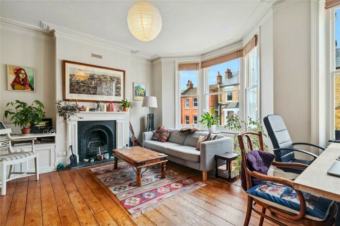 2 Bedroom Flat To Rent In Battledean Road, Highbury, N5
