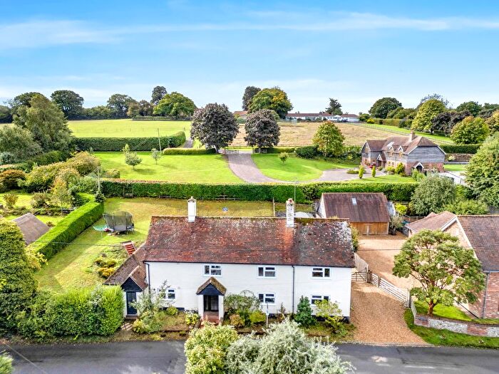 5 Bedroom Detached House For Sale In The Street, Upper Farringdon, GU34