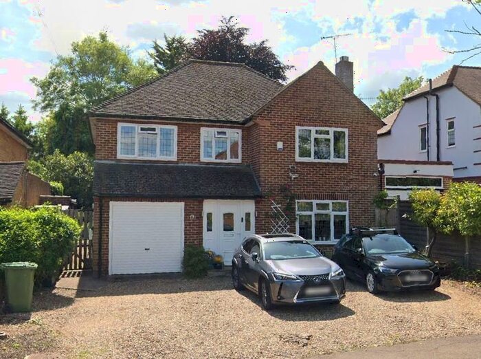 4 Bedroom Property To Rent In King George Avenue, Bushey, WD23