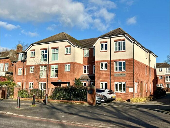 1 Bedroom Retirement Property For Sale In Stratford Road, Hall Green, Birmingham, B28