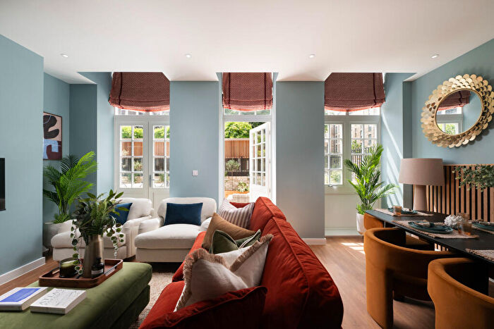2 Bedroom Apartment For Sale In Frankham Walk, Deptford, SE8