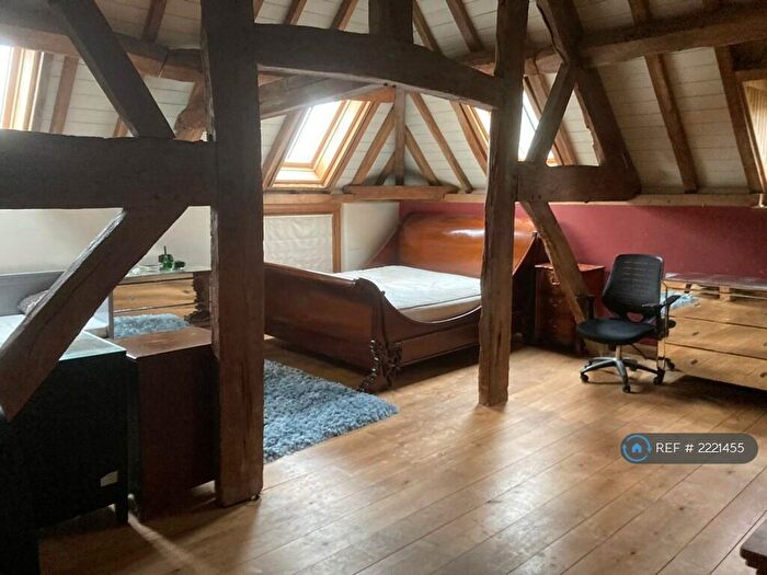 1 Bedroom Flat To Rent In Barn Cottage, Stratford Upon Avon, CV37