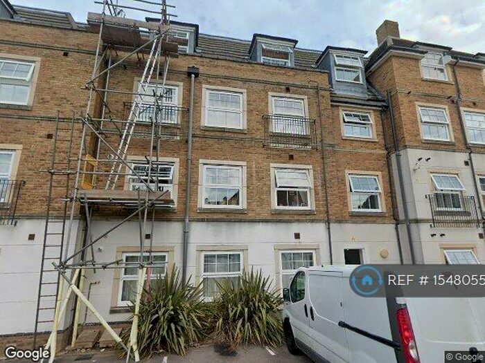 1 Bedroom Flat To Rent In Holmes Court, Maidstone, ME15