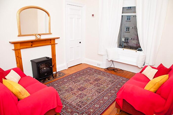 1 Bedroom Flat To Rent In McDonald Road, Broughton, Edinburgh, EH7