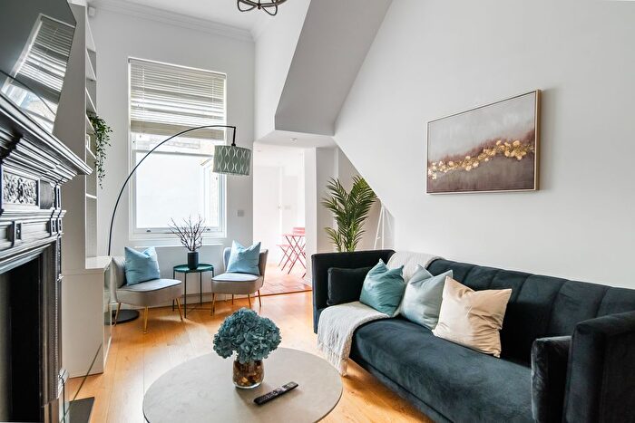 4 Bedroom Town House To Rent In Middleton Place, London, W1W