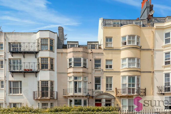 2 Bedroom Apartment To Rent In New Steine, Brighton, East Sussex, BN2