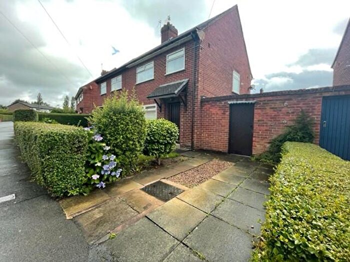 3 Bedroom Semi-Detached House To Rent In Kings Drive, Thingwall, Wirral, CH61