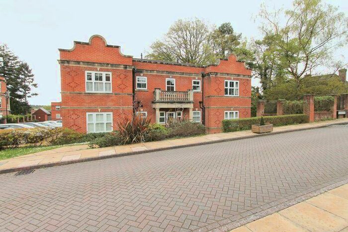 1 Bedroom Apartment To Rent In Franklin Court, Godalming, GU8
