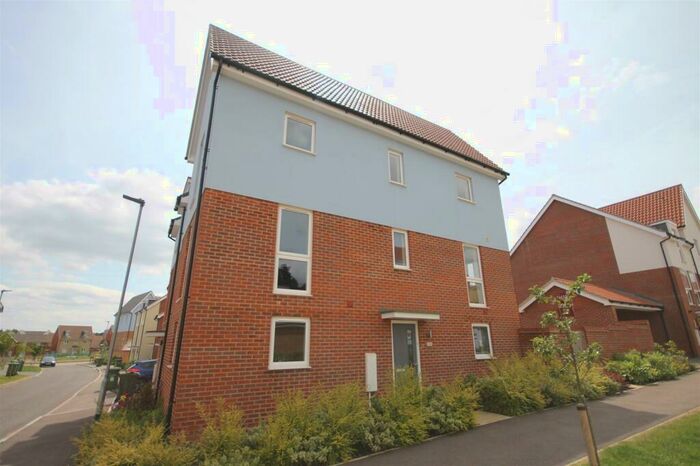 4 Bedroom House To Rent In Peacock Grove, Costessey, Norwich, NR8