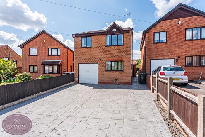 4 Bedroom Detached House For Sale In Harcourt Crescent, Nuthall, Nottingham, NG16