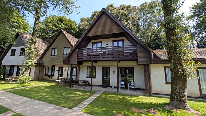 4 Bedroom Terraced House For Sale In Trevithick Court, Tolroy Manor Holiday Park, Hayle, Cornwall, TR27