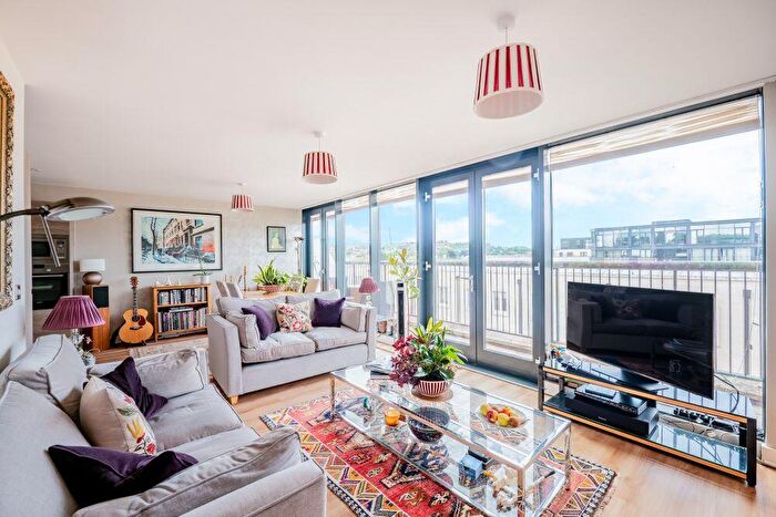 2 Bedroom Apartment To Rent In Highgate, Longmead Terrace, Bath, BA2