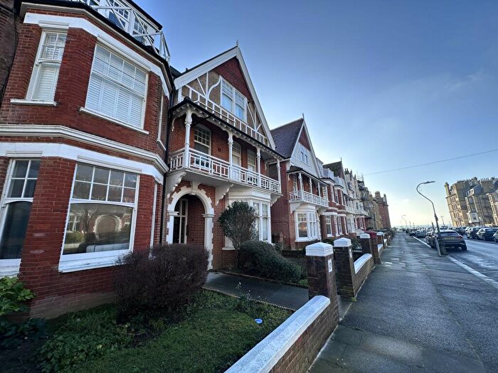 1 Bedroom Apartment To Rent In Third Avenue, BN3