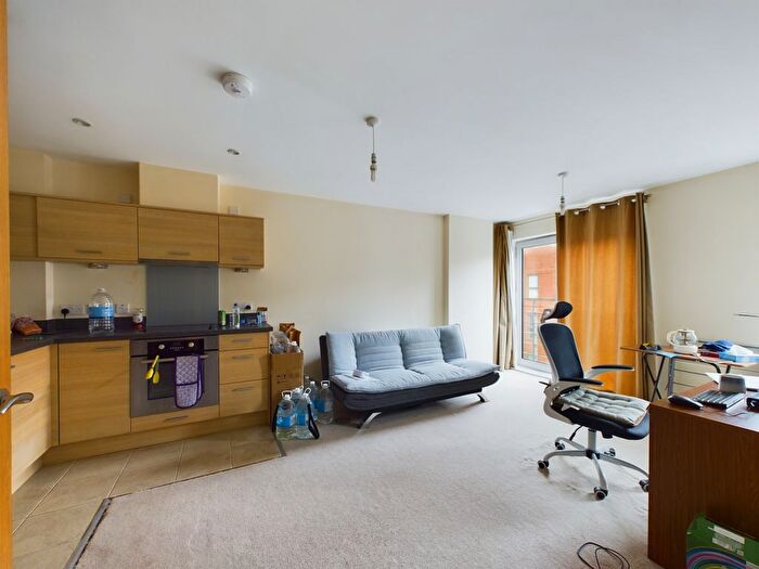 1 Bedroom Flat For Sale In Hamburg House, Cross Street, Portsmouth, PO1