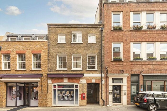 1 Bedroom Flat To Rent In Bruton Place, London, W1J