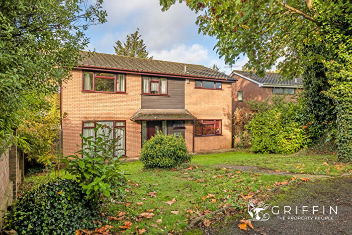 5 Bedroom Detached House For Sale In Chantry Crescent, Stanford-Le-Hope, SS17