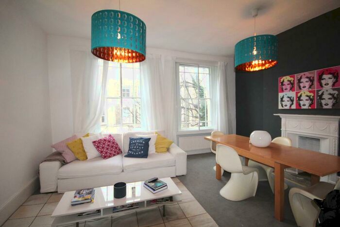 3 Bedroom Flat To Rent In St Pauls Road, Islington, London, N1