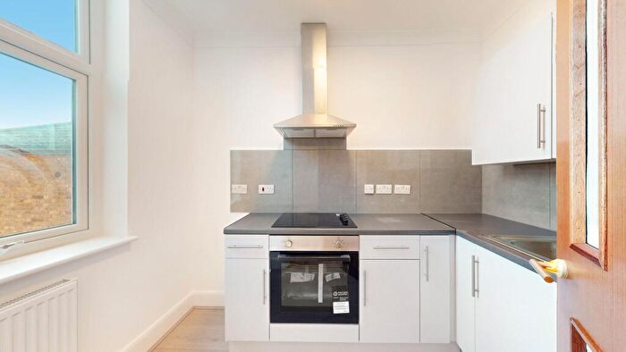 3 Bedroom Property To Rent In High Road, Willesden Green, NW10