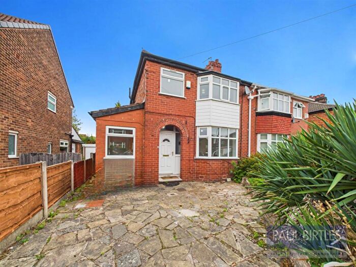 3 Bedroom Semi-Detached House To Rent In Nursery Road, Davyhulme, Trafford, M41