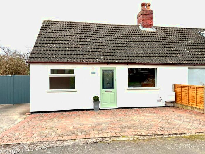 3 Bedroom Semi-Detached House To Rent In Ash Grove, Chasetown, Burntwood, WS7