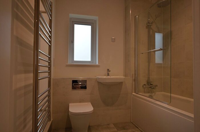2 Bedroom Detached Bungalow To Rent In Alice Meadow, Grampound Road, Truro, TR2