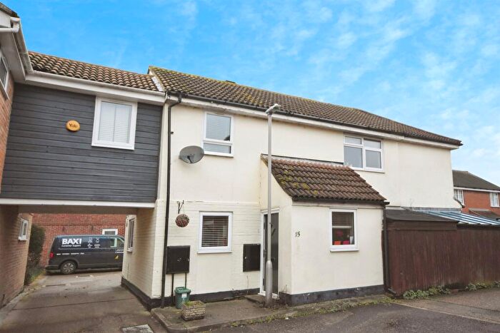3 Bedroom Link Detached House For Sale In Kemsley Road, Earls Colne, Colchester, CO6