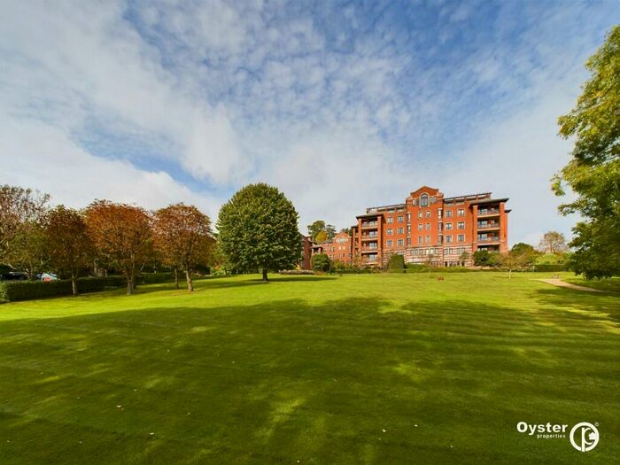 3 Bedroom Flat To Rent In Sudbury Hill, Harrow, HA1