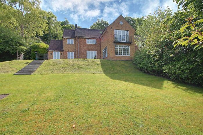 5 Bedroom Detached House For Sale In Aldbury, Tring, HP23