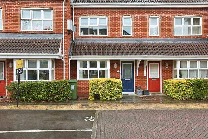 1 Bedroom Flat For Sale In Drum Road, Eastleigh, Hampshire, SO50